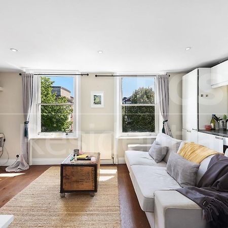 Modernised Apartments 1 And 2 Bedrooms Option Terrace And Balcony High Street ロンドン エクステリア 写真