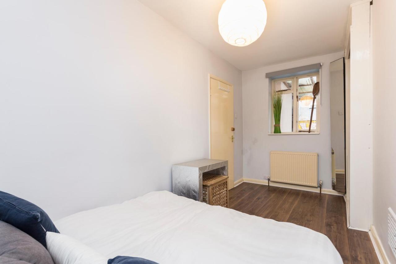 Modernised Apartments 1 And 2 Bedrooms Option Terrace And Balcony High Street ロンドン エクステリア 写真