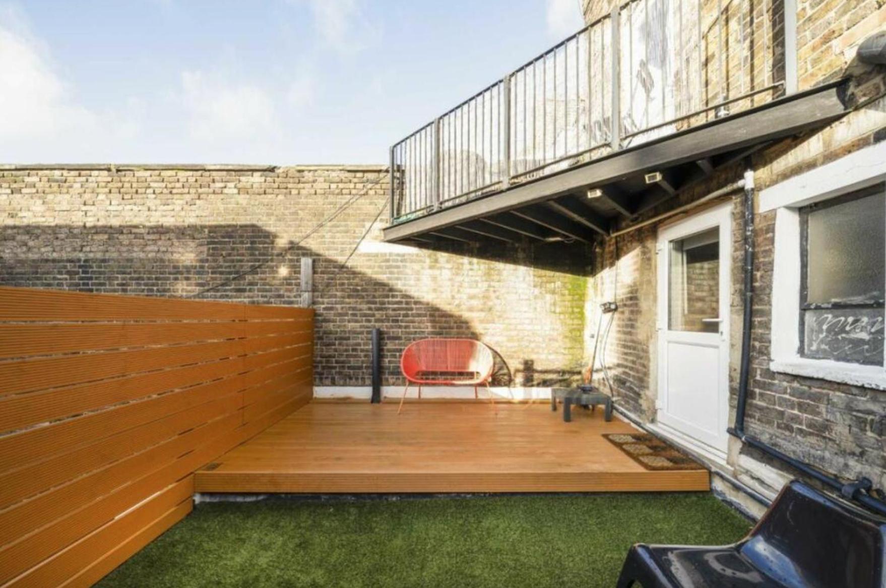 Modernised Apartments 1 And 2 Bedrooms Option Terrace And Balcony High Street ロンドン エクステリア 写真